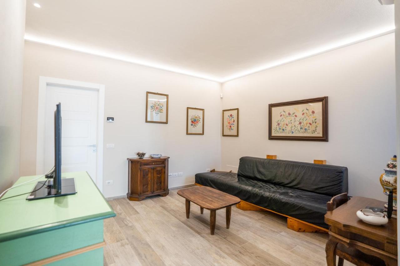Em Apartment